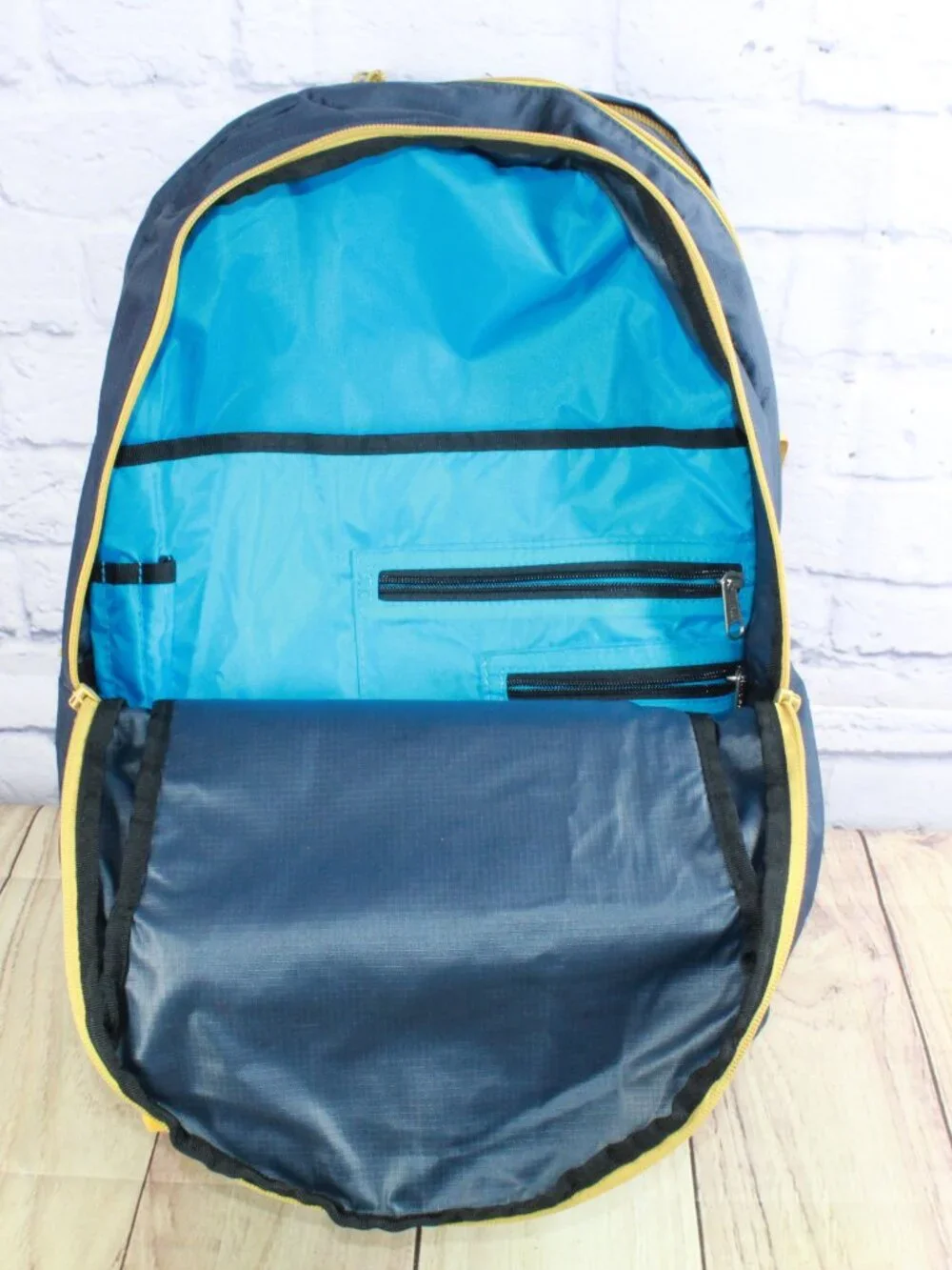 READ–LL Bean Unisex Adult Comfort Carry Portable Locker Pack 42L Backpack Hiking